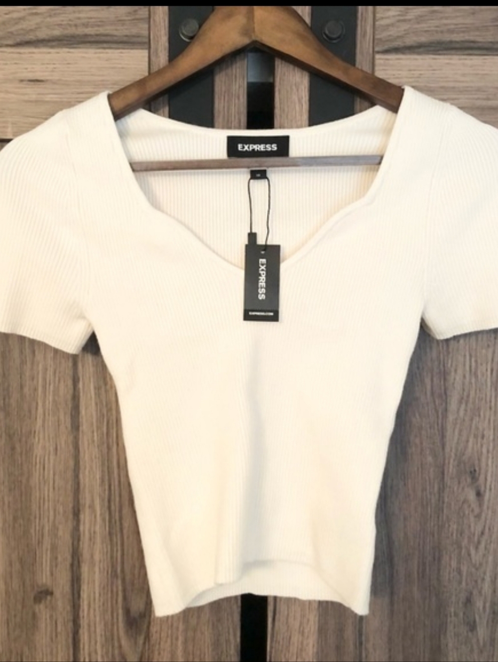Express Ribbed Ivory Cream Top - Picture 4 of 4